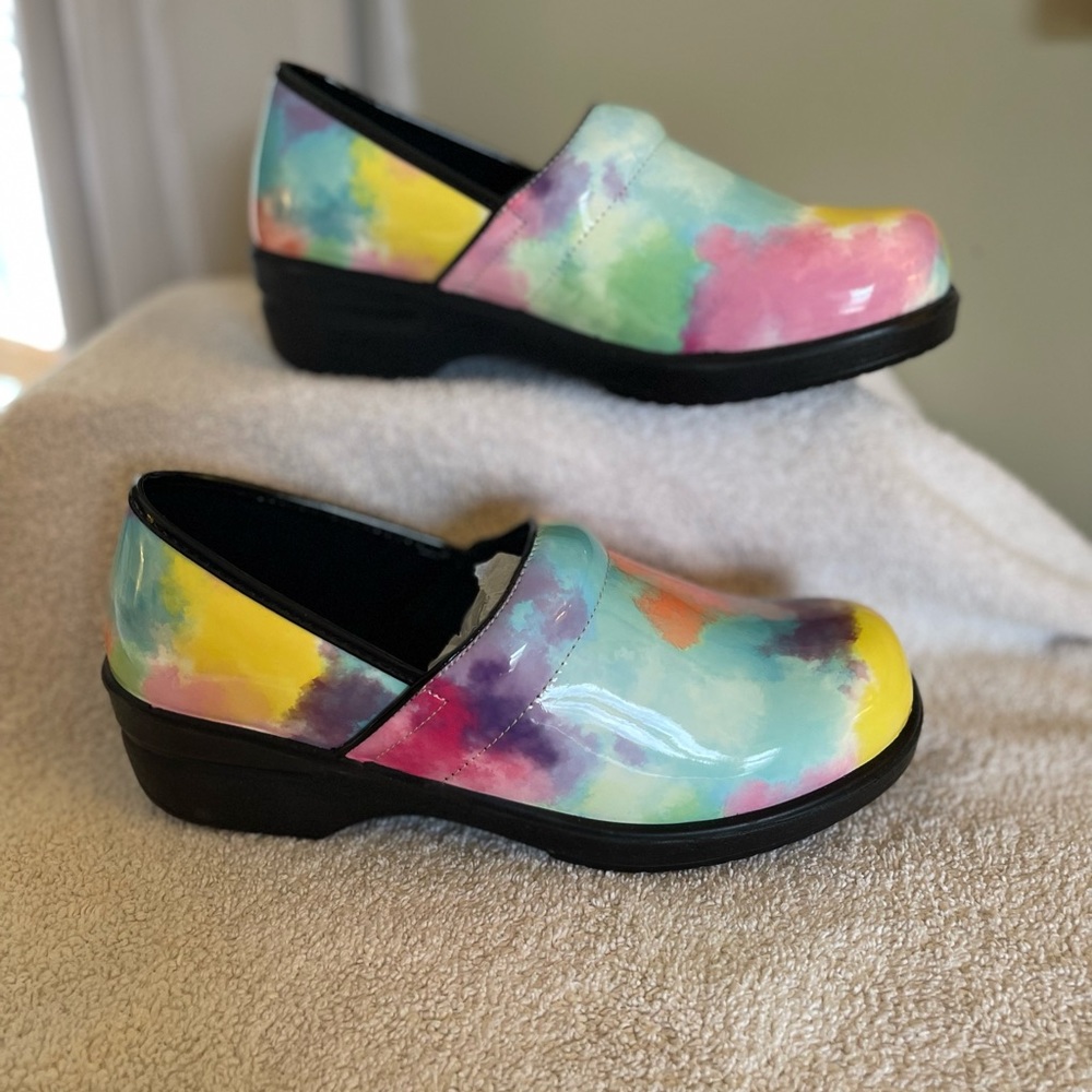 Savvy women’s size 9.5